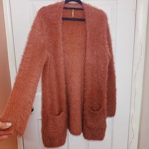💞 Free People Furry Cardigan w Pockets Dusty Rose